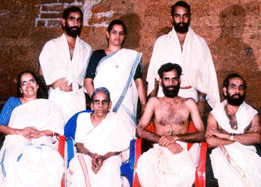 Family of Padinjare Pattu Mana