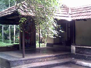 Vettekkaran Temple Padinjarepattu Mana 